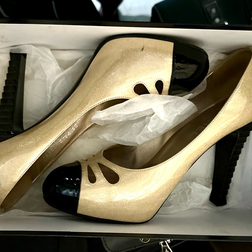 Elegant Cream and Black Women's Heels